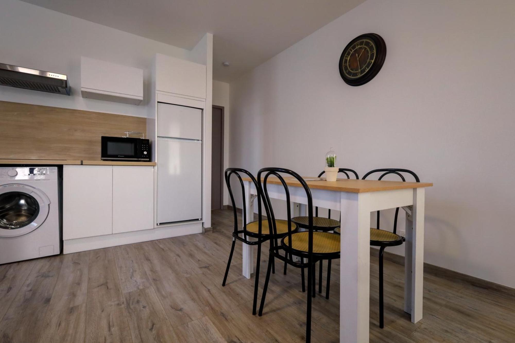 Le Westy 1 Apartamento Hieres-Sur-Amby Exterior foto